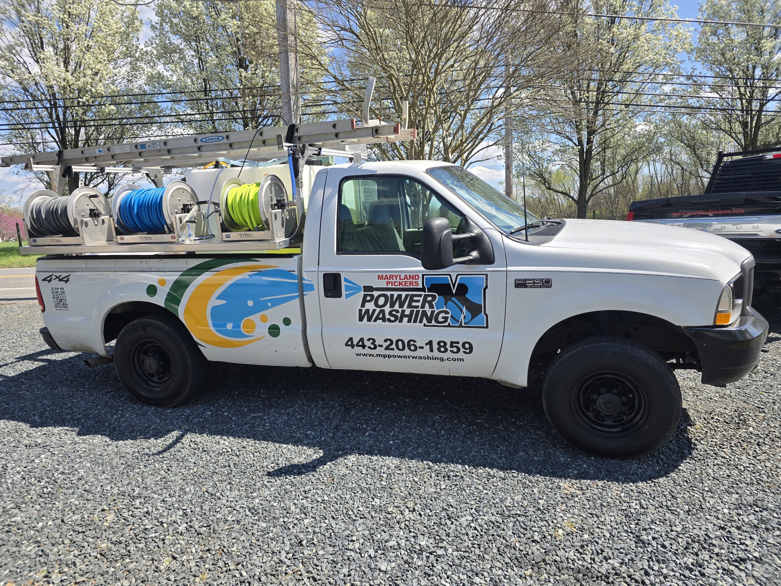 Photo of a Maryland Pickers Power Washing truck, offering Professional Power Washing in Harford County Maryland, including Bel Air, Fallston, Forest Hill, Abingdon, Churchville, Havre de Grace, Perry Hall, Edgewood, and more.